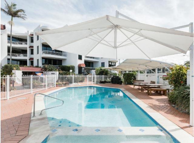 Alex Headland Beachfront Alexandra Headland Buitenkant foto