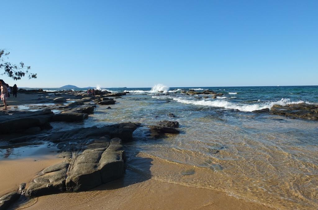 Alex Headland Beachfront Alexandra Headland Buitenkant foto