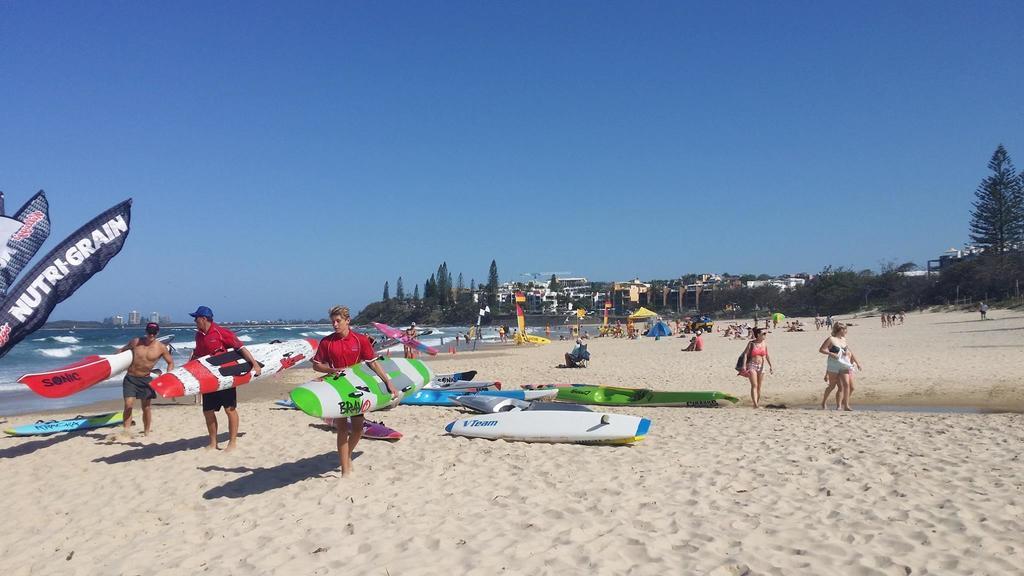 Alex Headland Beachfront Alexandra Headland Buitenkant foto