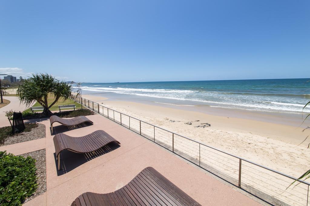 Alex Headland Beachfront Alexandra Headland Buitenkant foto